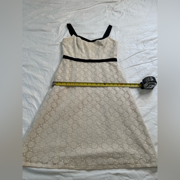 Ann Taylor LOFT 4P Petites Lace Fit & Flare Dress White Black Trim Midi - Picture 11 of 11